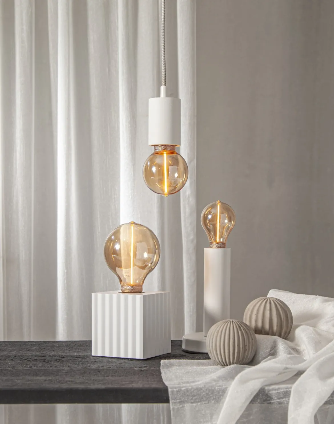 E27 Normal 3-Steg Dimbar Minne DecoLed 2W 1800K 100lm Amber