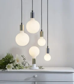 E27 Opal Glob95 5W 2600k 400lm LED-Lampa