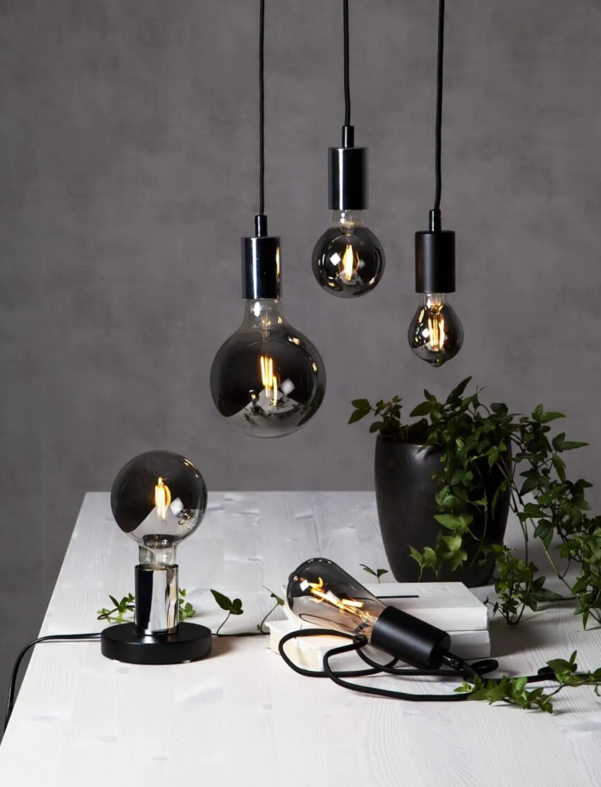 E27 Rökfärgad Glob95 1.8W 2100k 80lm LED-Lampa