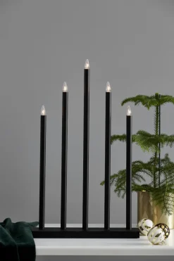 HOLY Ljusstake 64cm Svart