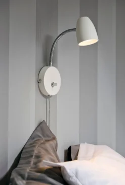 SANDNES Vägglampa 24cm Vit/Krom