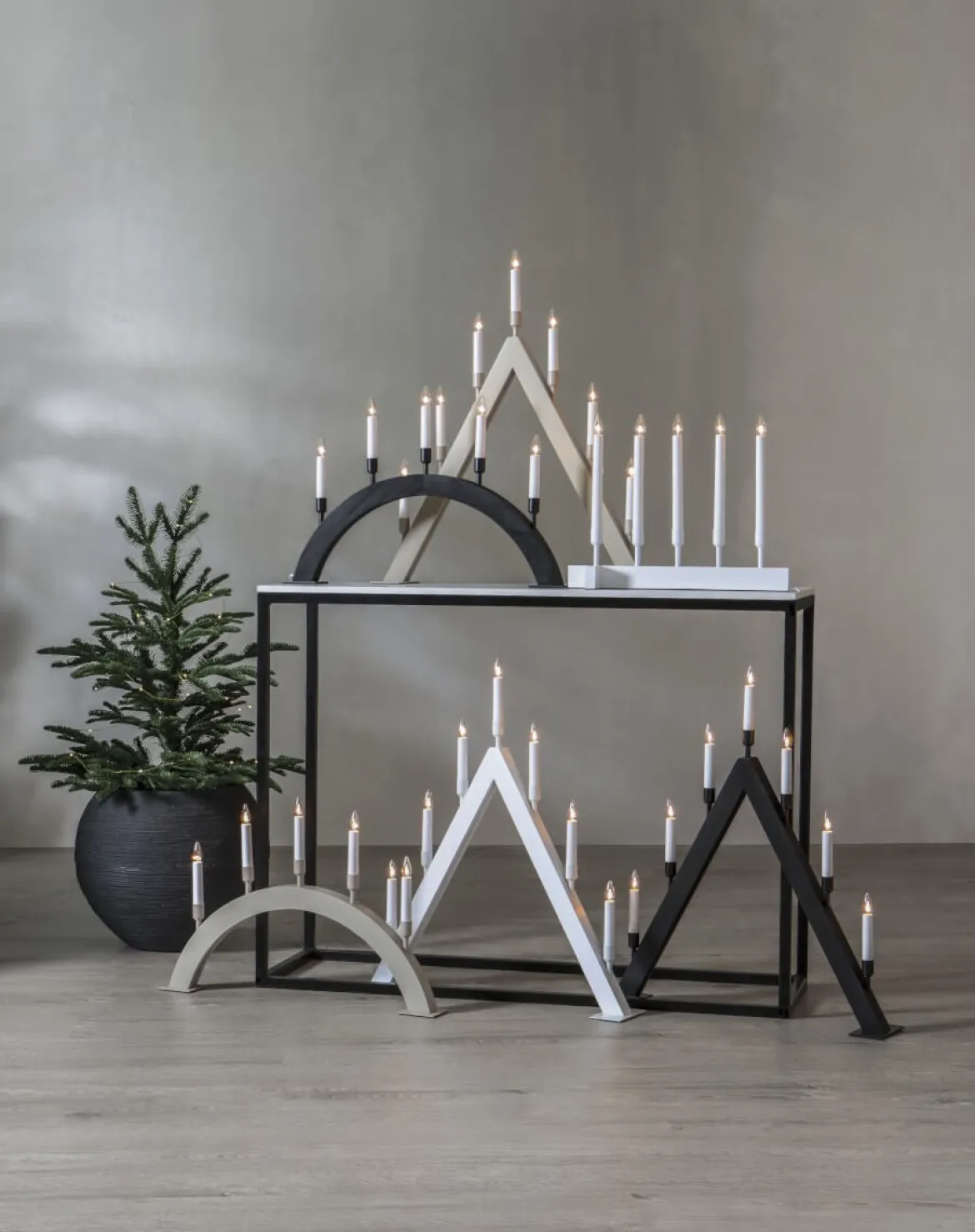 VIND Ljusstake 5L 57cm Svart